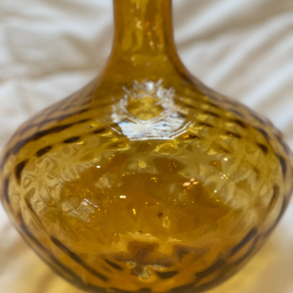 9 inch tall VINTAGE HAND BLOWN AMBER BUBBLE GLASS DECANTER VASE JAR WITH LID